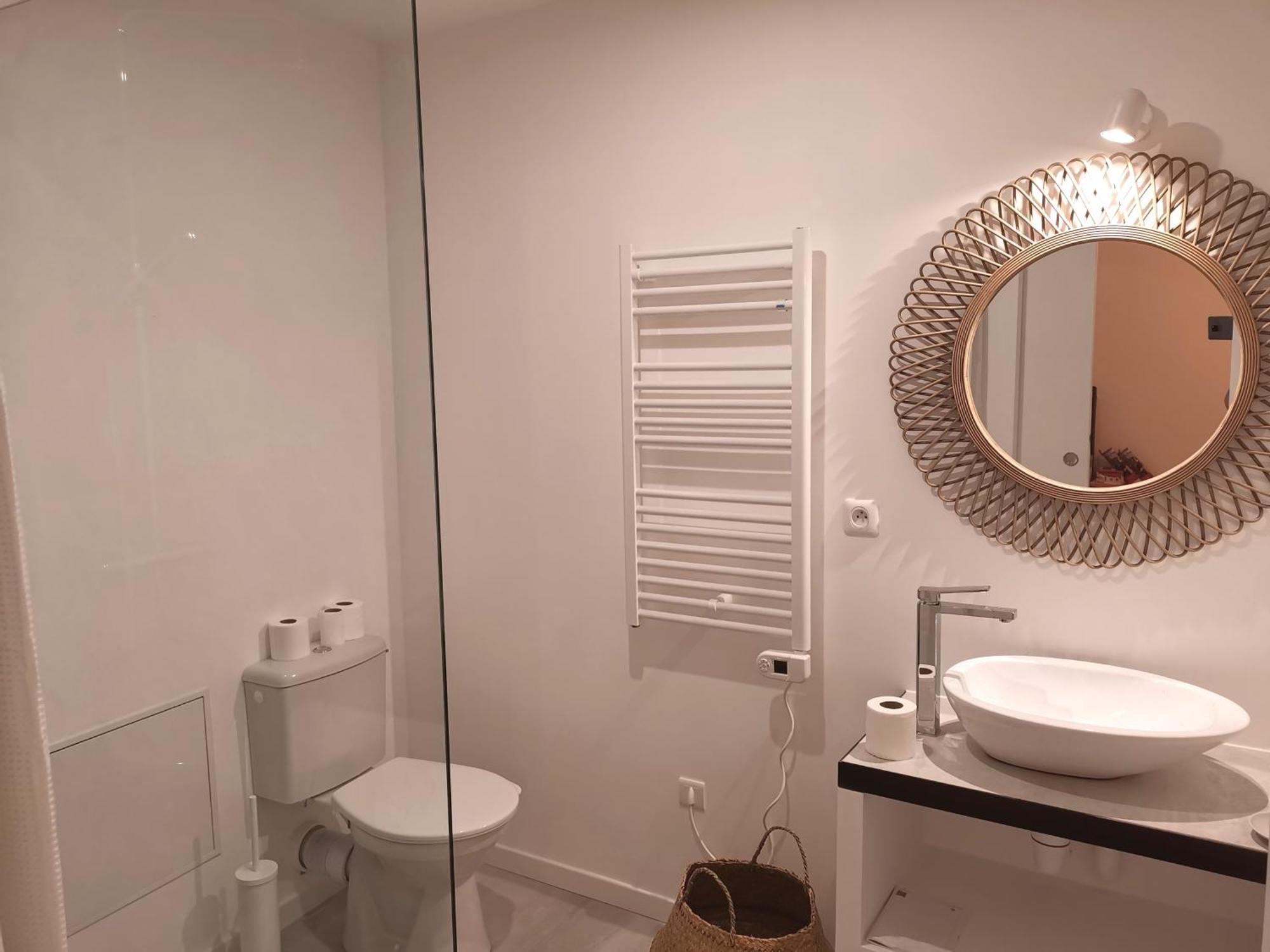 Le Saint Christophe - Mairie D'Aubervilliers Ligne 12 Room photo
